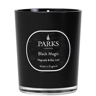 Parks Candles London Sviečka s vôňou magnólie a bobkového listu  Black Magic, doba horenia 45 h, značky Parks Candles London